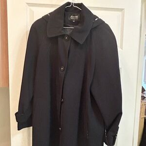 Fen-nelli Black raincoat